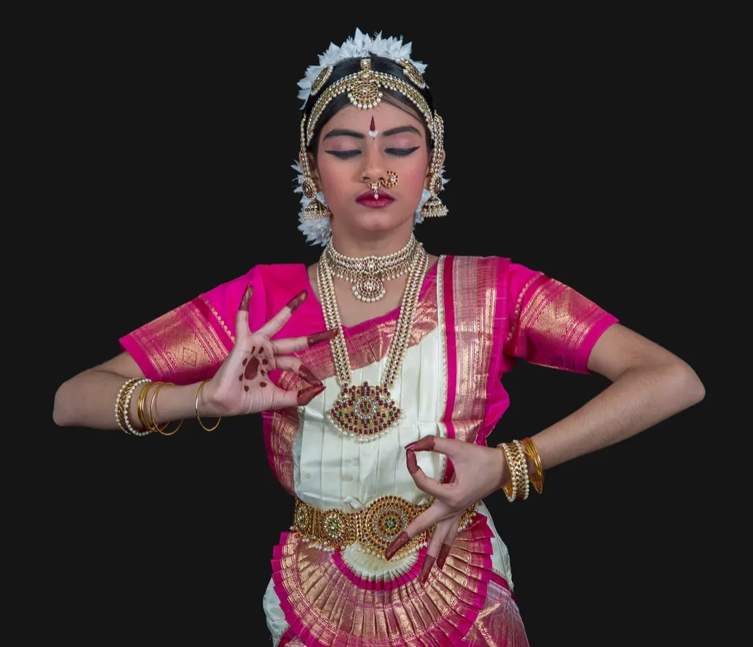 Sainrithya dancers performing together